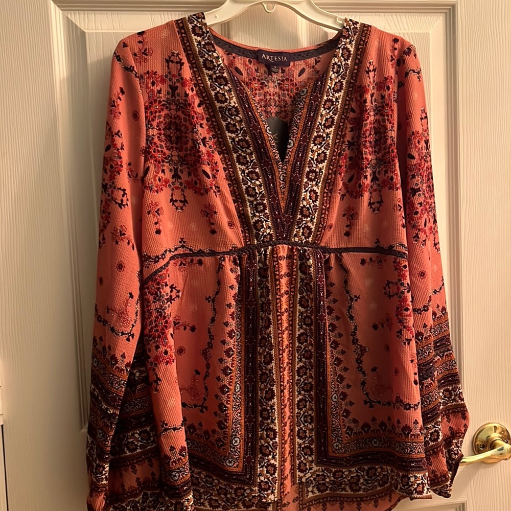 Patterned blouse NWT